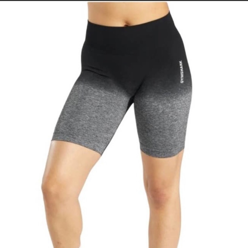 Gymshark Adapt Ombre Seamless Shorts in Black Marl; Size M